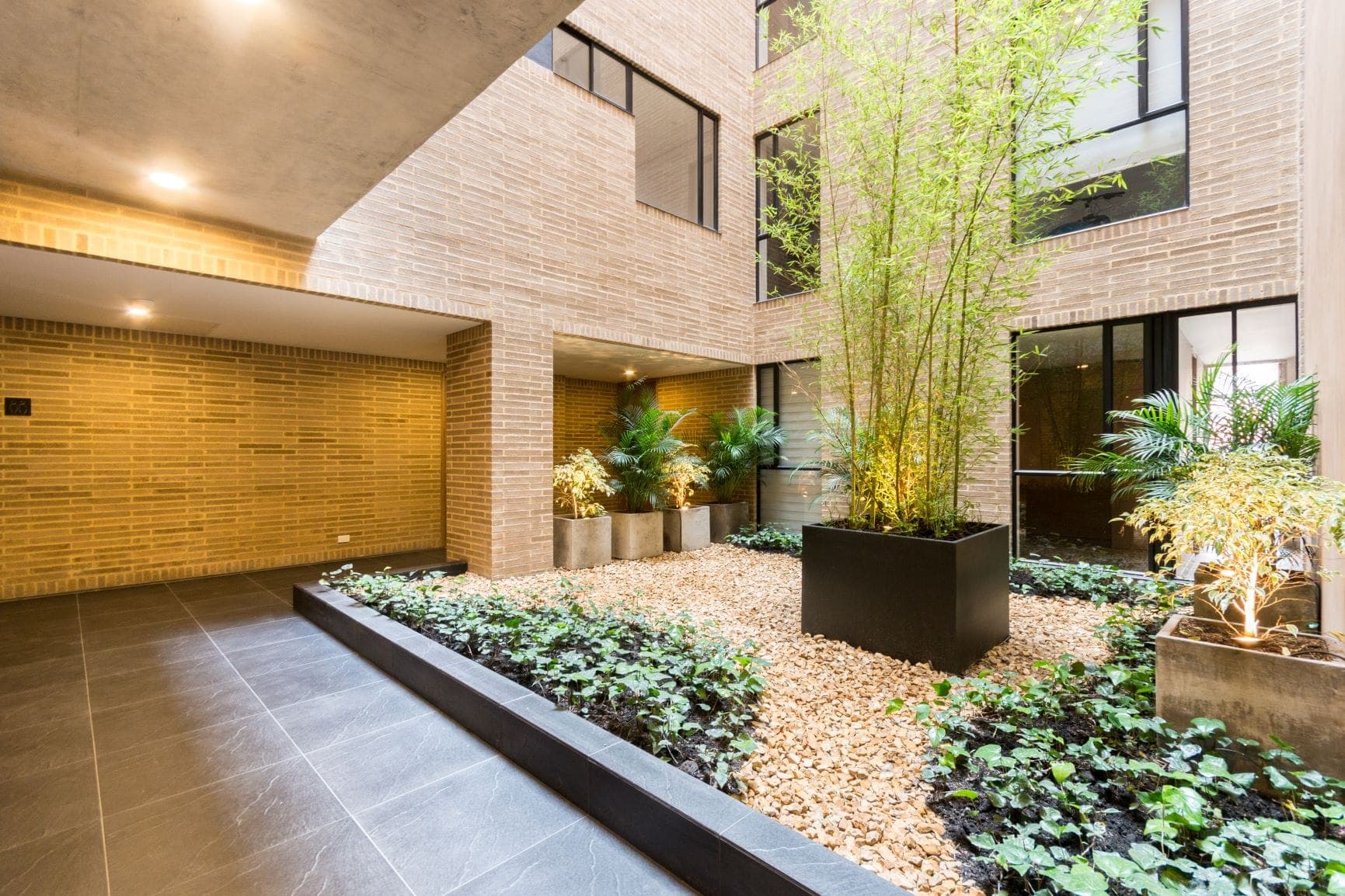 RESIDENCIAL 4TA AV — imagen 1